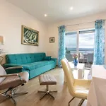 Three-bedroom In * Jesenice (Split-Dalmatia)