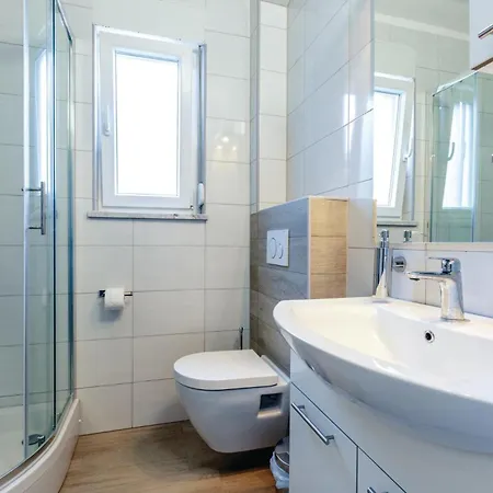 بيت للعطل Three-bedroom In