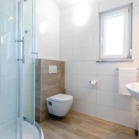 Three-bedroom In بيت للعطل جيسينتسي
